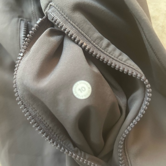 Lululemon Women’s Day Maker Full Zip Hoodie - Picture 5 of 8